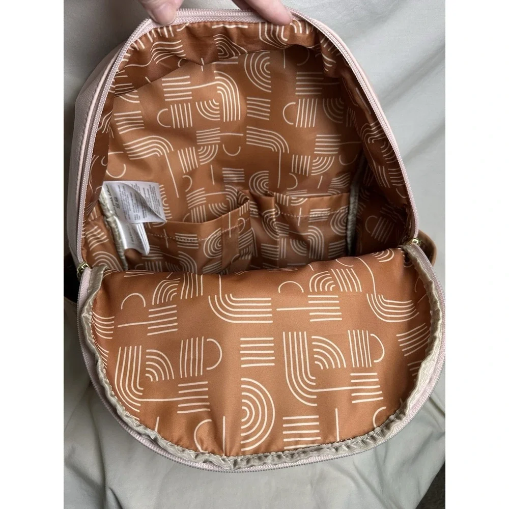 Petunia‎ Pickle Bottom District Backpack Blush Camel Diaper Bag Clean